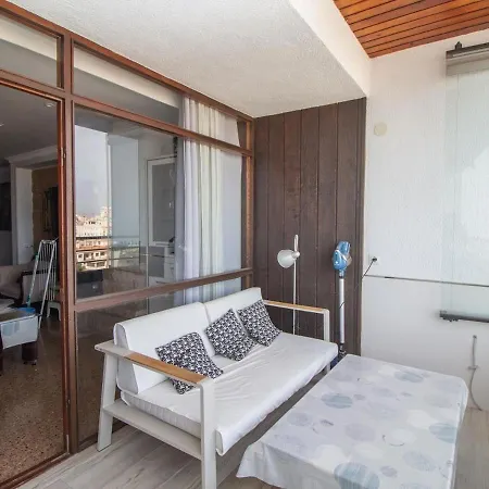 Lightbooking La Nogalera Apartment *